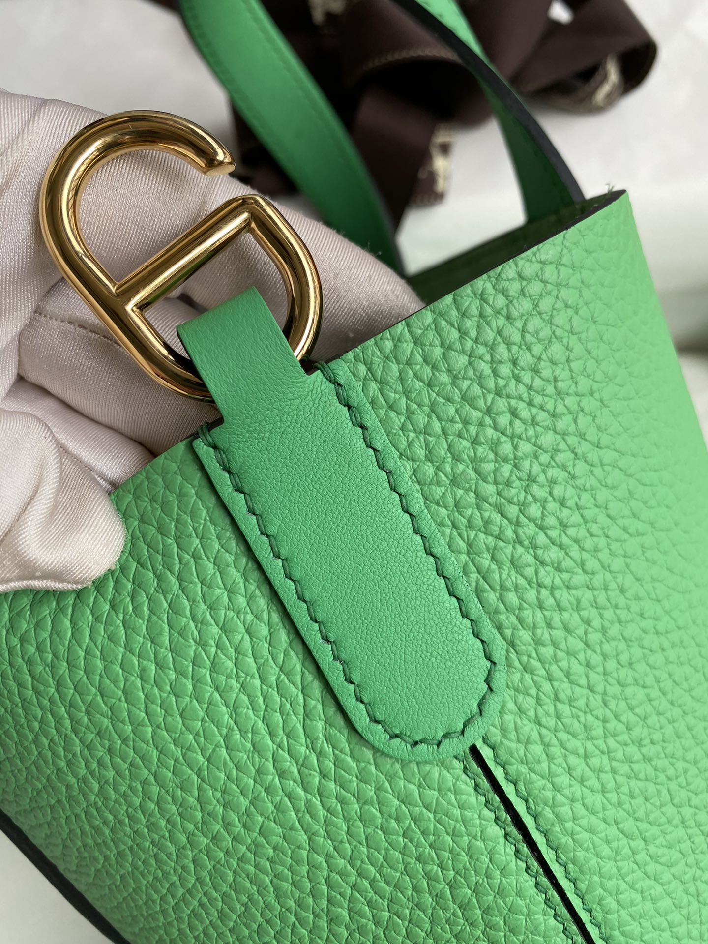 Hermes In The Loop 18 Bag In Vert Comics Clemence Leather